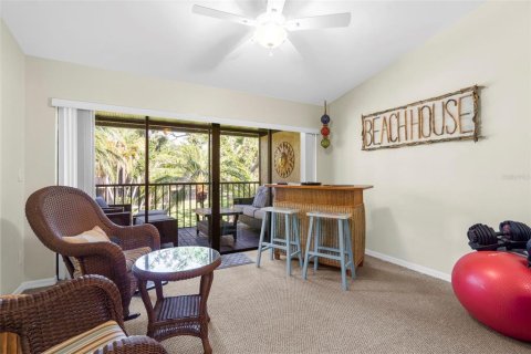 Condo in Sarasota, Florida, 2 bedrooms  № 1885879 - photo 20