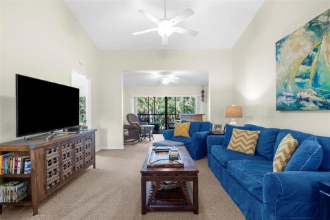 Condo in Sarasota, Florida, 2 bedrooms  № 1885879 - photo 9