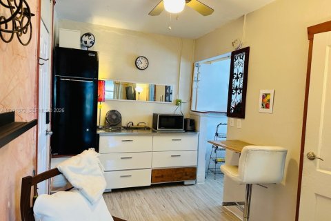 Condominio en alquiler en Miami, Florida, 1 dormitorio, 45.52 m2 № 2032335 - foto 6