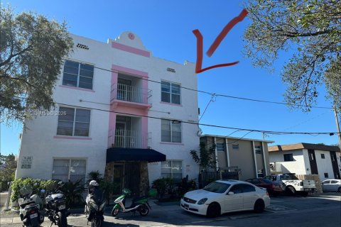 Condominio en alquiler en Miami, Florida, 1 dormitorio, 45.52 m2 № 2032335 - foto 9