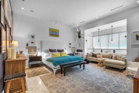 Купить виллу или дом в Ки-Бискейн, Флорида 5 спален, 322.93м2, № 2052696 - фото 13