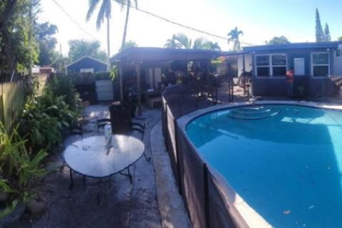 House in Hollywood, Florida 3 bedrooms, 69.12 sq.m. № 1961712 - photo 5