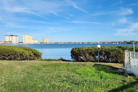 Condominio en alquiler en Saint Petersburg, Florida, 2 dormitorios, 82.68 m2 № 1825208 - foto 21