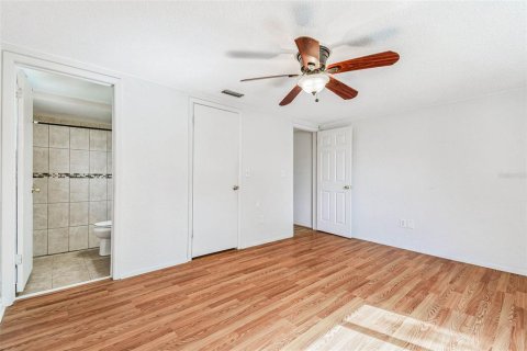 House in Hudson, Florida 2 bedrooms, 107.02 sq.m. № 1898803 - photo 13