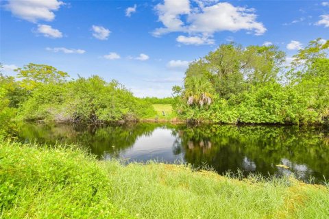 House in Hudson, Florida 2 bedrooms, 107.02 sq.m. № 1898803 - photo 21