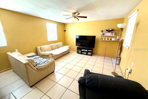 Casa en venta en Tampa, Florida, 4 dormitorios, 208.01 m2 № 2200803 - foto 22