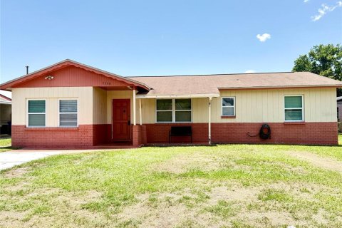 Casa en Tampa, Florida 4 dormitorios, 208.01 m2 № 2200803