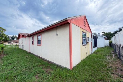 Casa en venta en Tampa, Florida, 4 dormitorios, 208.01 m2 № 2200803 - foto 5