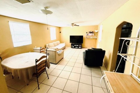 Casa en venta en Tampa, Florida, 4 dormitorios, 208.01 m2 № 2200803 - foto 23