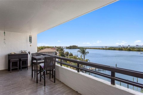 Condo in Tampa, Florida, 1 bedroom  № 2095184 - photo 5