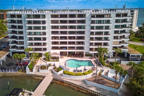 Condo in Tampa, Florida, 1 bedroom  № 2095184 - photo 28