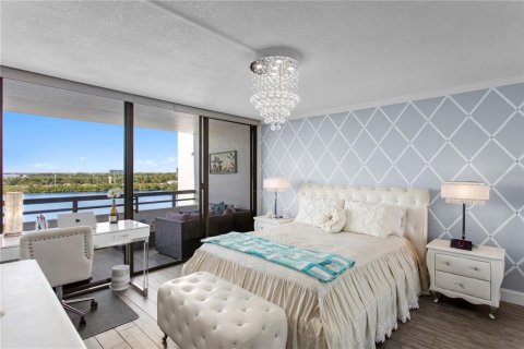 Condo in Tampa, Florida, 1 bedroom  № 2095184 - photo 21