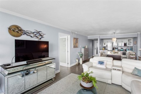 Condo in Tampa, Florida, 1 bedroom  № 2095184 - photo 11