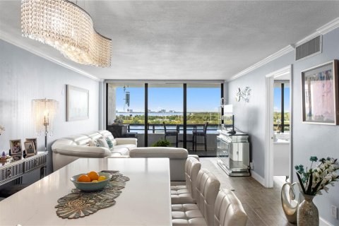 Condo in Tampa, Florida, 1 bedroom  № 2095184 - photo 17