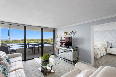 Condo in Tampa, Florida, 1 bedroom  № 2095184 - photo 3