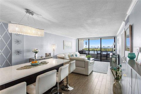 Condo in Tampa, Florida, 1 bedroom  № 2095184 - photo 18