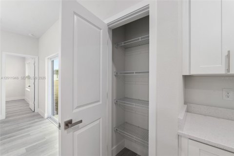 Villa ou maison à vendre à Ocala, Floride: 4 chambres, 180.42 m2 № 2074943 - photo 14