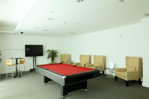 Снять в аренду кондоминиум в Майами, Флорида 2 спальни, 88.07м2, № 1951383 - фото 18