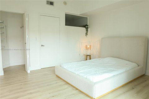 Снять в аренду кондоминиум в Майами, Флорида 2 спальни, 88.07м2, № 1951383 - фото 6