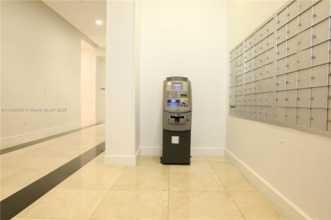 Снять в аренду кондоминиум в Майами, Флорида 2 спальни, 88.07м2, № 1951383 - фото 22