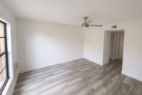 Copropriété à louer à Tampa, Floride: 2 chambres, 111.48 m2 № 2167514 - photo 17
