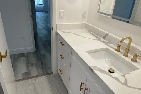 Copropriété à louer à Tampa, Floride: 2 chambres, 111.48 m2 № 2167514 - photo 14