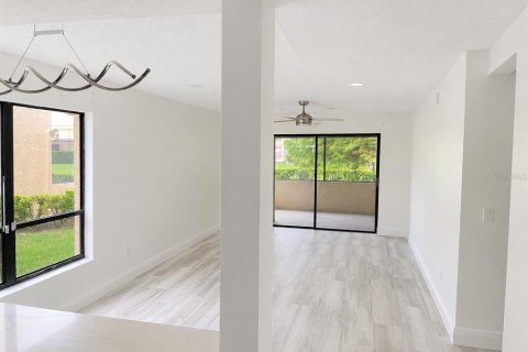 Copropriété à louer à Tampa, Floride: 2 chambres, 111.48 m2 № 2167514 - photo 7