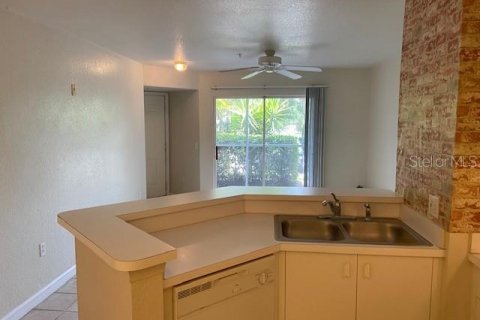 Condominio en alquiler en Sarasota, Florida, 1 dormitorio, 53.51 m2 № 1914971 - foto 2