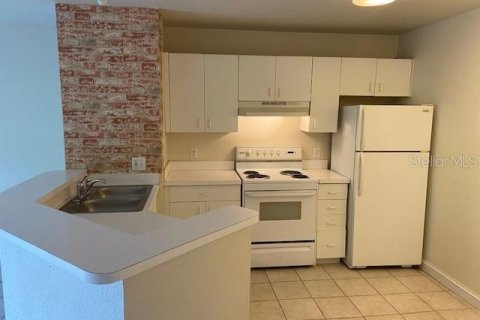 Condominio en alquiler en Sarasota, Florida, 1 dormitorio, 53.51 m2 № 1914971 - foto 4