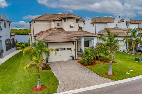 Villa ou maison à louer à Ruskin, Floride: 4 chambres, 270.62 m2 № 2404708 - photo 2