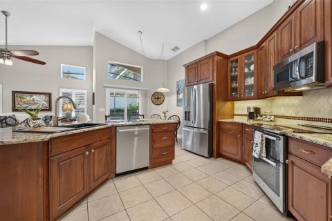 House in Winter Springs, Florida 4 bedrooms, 190.45 sq.m. № 2396164 - photo 20