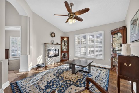 House in Winter Springs, Florida 4 bedrooms, 190.45 sq.m. № 2396164 - photo 10