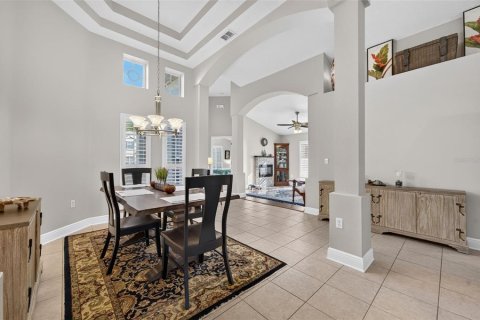 House in Winter Springs, Florida 4 bedrooms, 190.45 sq.m. № 2396164 - photo 11
