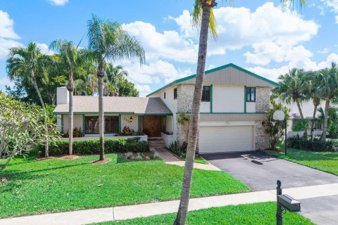 House in Sunrise, Florida 4 bedrooms, 218.23 sq.m. № 2429762 - photo 3