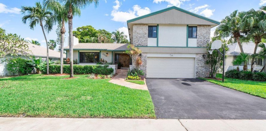 House in Sunrise, Florida 4 bedrooms, 218.23 sq.m. № 2429762