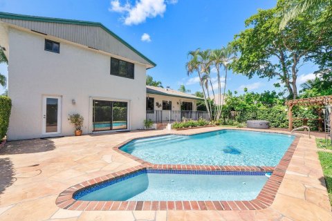 House in Sunrise, Florida 4 bedrooms, 218.23 sq.m. № 2429762 - photo 12
