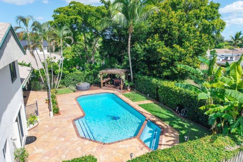 House in Sunrise, Florida 4 bedrooms, 218.23 sq.m. № 2429762 - photo 6