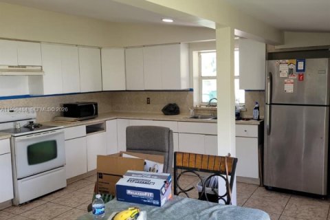 House in Homestead, Florida 3 bedrooms, 192.59 sq.m. № 2069610 - photo 19