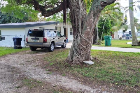 House in Homestead, Florida 3 bedrooms, 192.59 sq.m. № 2069610 - photo 24