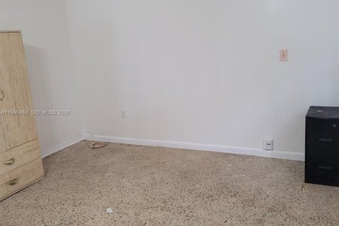 House in Homestead, Florida 3 bedrooms, 192.59 sq.m. № 2069610 - photo 22