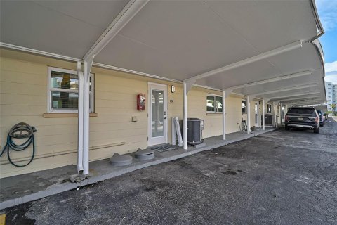 Купить кондоминиум в Сарасота, Флорида 4 комнаты, 85.56м2, № 1907889 - фото 2