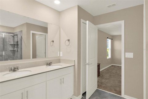 Casa en venta en Winter Haven, Florida, 5 dormitorios, 211.26 m2 № 2229703 - foto 4