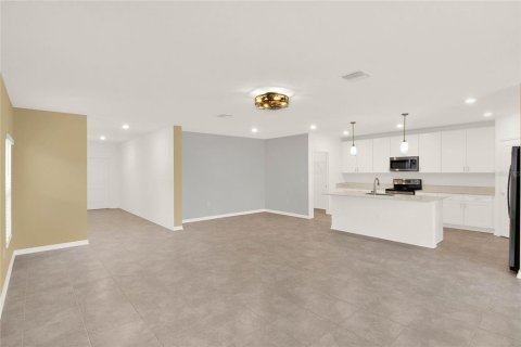 Casa en venta en Winter Haven, Florida, 5 dormitorios, 211.26 m2 № 2229703 - foto 10