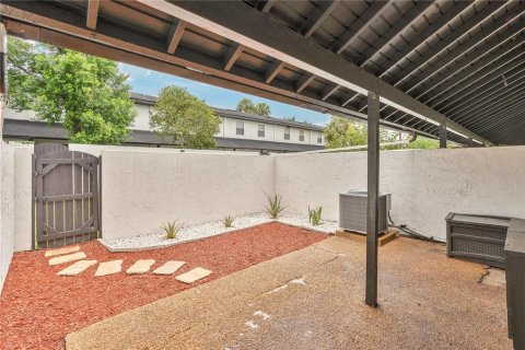 Condo in Orlando, Florida, 2 bedrooms  № 1771349 - photo 17