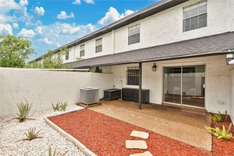 Condo in Orlando, Florida, 2 bedrooms  № 1771349 - photo 16