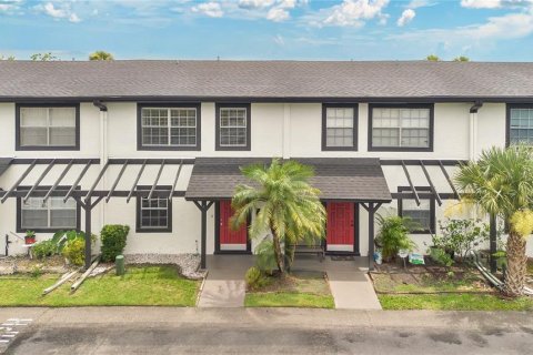 Condo in Orlando, Florida, 2 bedrooms  № 1771349 - photo 1