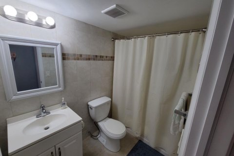 Condo in Boca Raton, Florida, 2 bedrooms  № 1216086 - photo 1