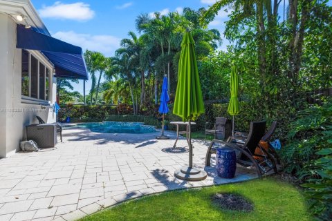 Casa en venta en North Miami, Florida, 3 dormitorios, 197.32 m2 № 1946650 - foto 23