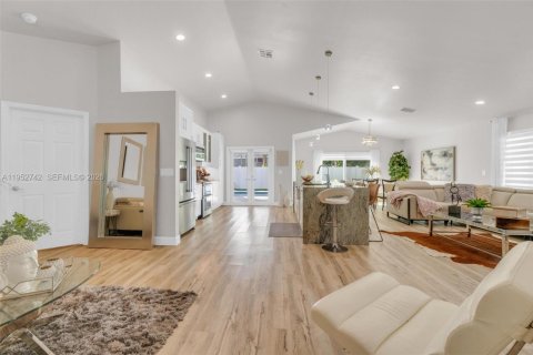 Villa ou maison à vendre à Margate, Floride: 3 chambres, 154.4 m2 № 2008467 - photo 3