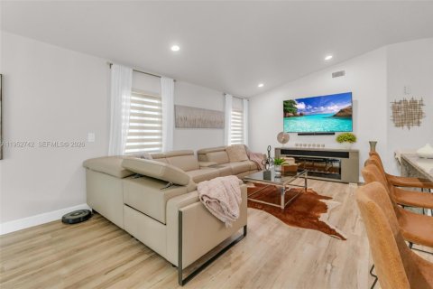 Villa ou maison à vendre à Margate, Floride: 3 chambres, 154.4 m2 № 2008467 - photo 8